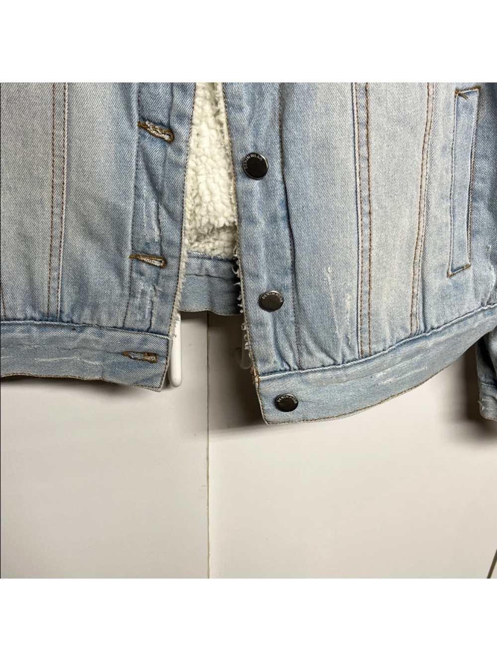 Ashley by 26 Vintage Charm Sherpa Denim Jacket Light Wash XL - Picture 4 of 8